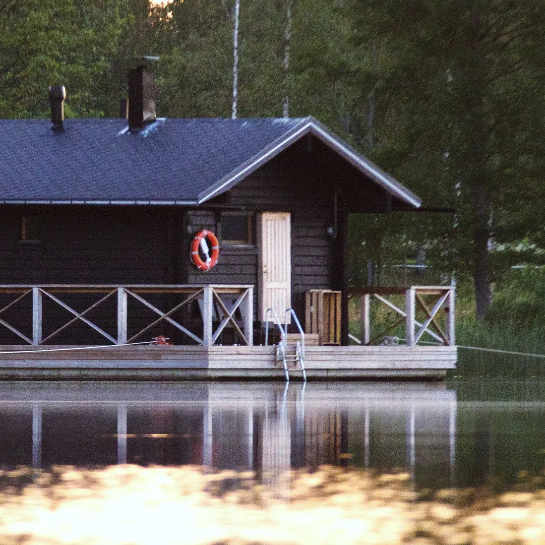 Uiskolan Kelluva sauna